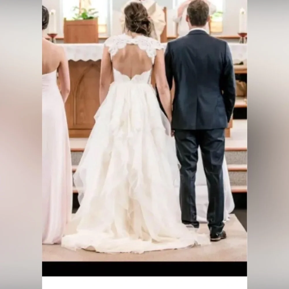 Hayley Paige KIRA Couture Wedding Gown size 10 - Picture 8 of 11